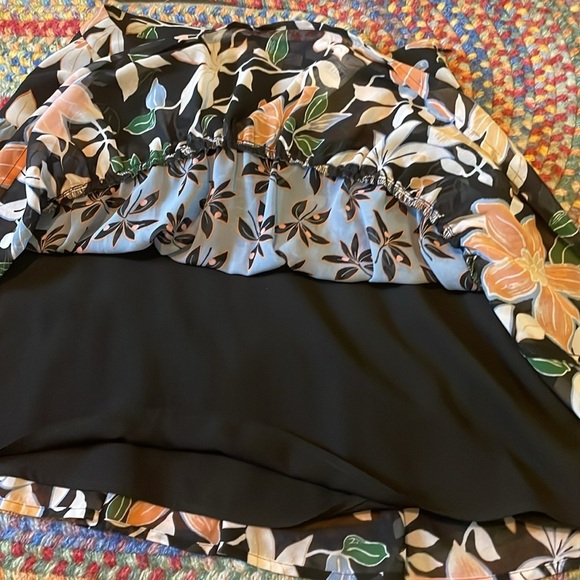 Loft Tiered Chiffon Floral Mini Skirt Peach/Blue NEW size 8 - Picture 6 of 7